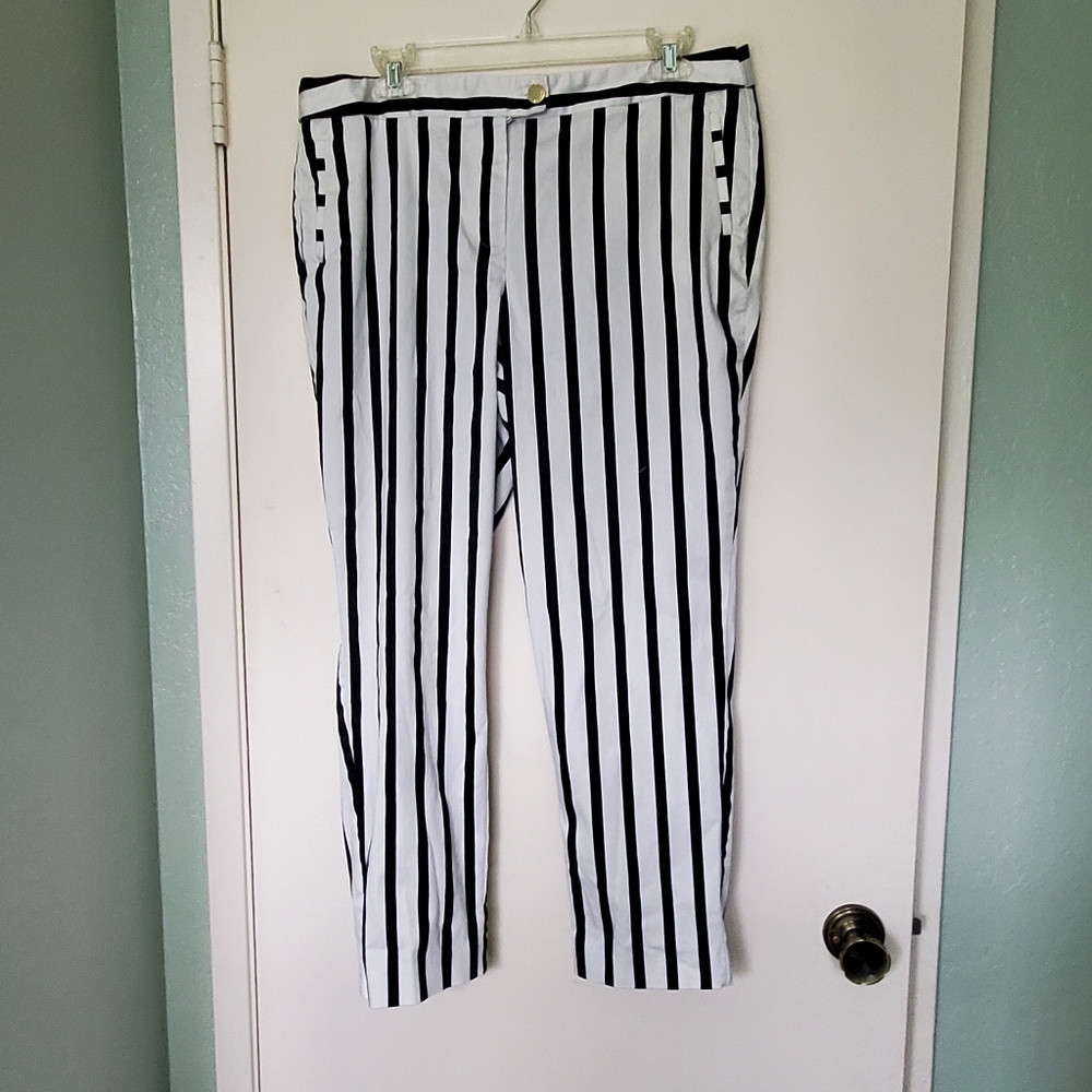 Anne Klein Black and White Striped Cropped Polished Cotton Pants Size 12